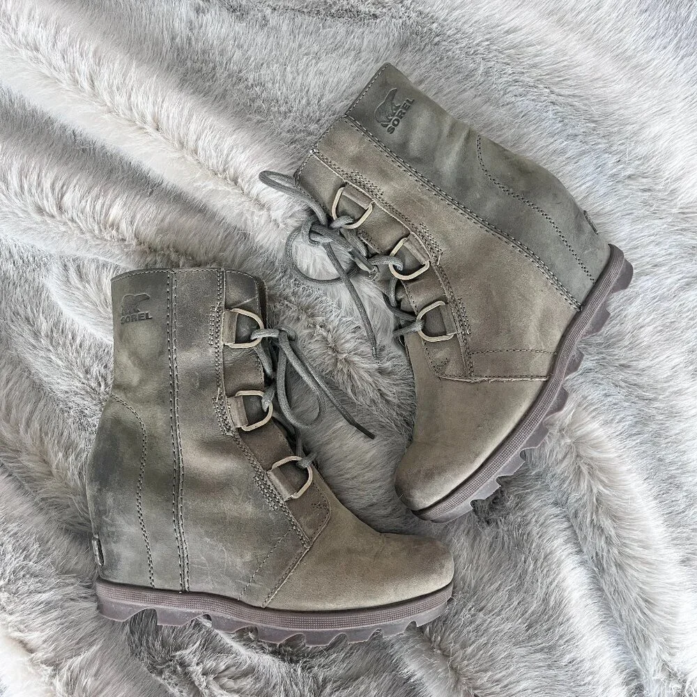Sorel Joan of Arctic Wedge II Boots Size 6 Army Green Waterproof Leather Booties